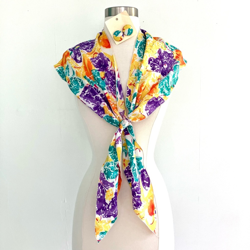 Vintage 80’s abstract rainbow floral button earrings and scarf set